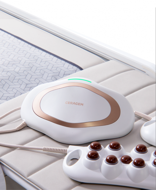 喜来健:腊八要喝腊八粥,配合按摩理疗更健康