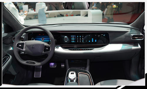 北汽极狐阿尔法S如期亮相，重新定义豪华高端智能纯电轿车