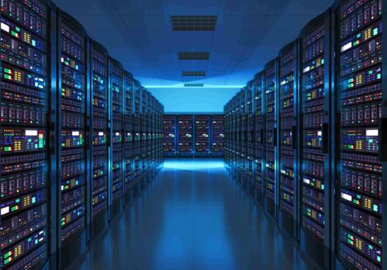 攝圖網_304498213_現代網絡和互聯電信技術大數據存儲和云計算機服務業概念機室內部藍光數據中心（企業商用）